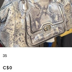 Elegant Snakeskin Patterned Handbag